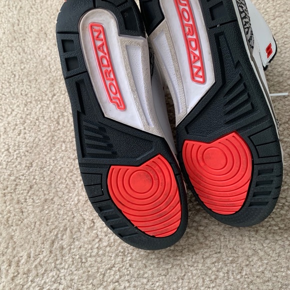 **SOLD Jordan 3 Retro Infrared - Picture 6 of 7